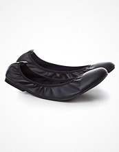 Ballerina Closet Black Onyx