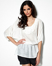 B.Young Tape Tunic
