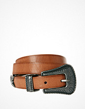Pieces Molly Metal Tipped Skinny Belt
