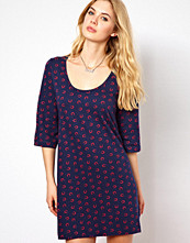 French Connection Horseshoe Print Jersey Tee Dress