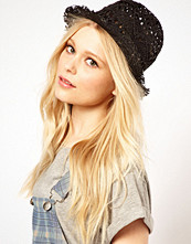 River Island Black Trilby with Skull Trim
