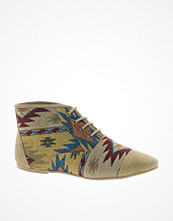 Park Lane Camel Flat Boots