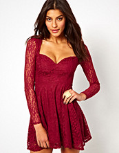 Oh My Love Lace Skater Dress with Sweetheart Neckline
