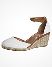 Anna Field Sandaletter med kilklack Vitt