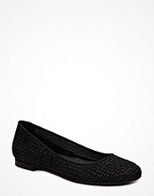 Shoebiz Shoe