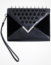 Frontrow Living Queen Clutch Black