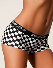 Pieces Logo Lady Boxers