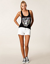 Vila Ripped Embroided Shorts