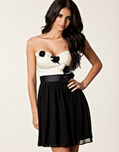 Elise Ryan Bandeau Flower Trim Dress