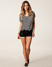 Pieces Funky Asta Shorts