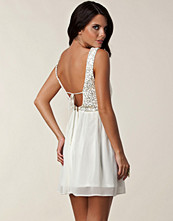Elise Ryan Melanie Open Back Dress