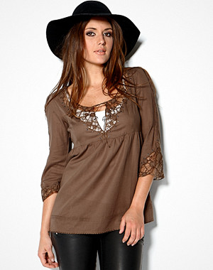Culture Chris Blouse