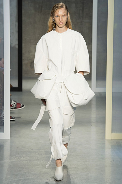 Marni Spring 2017 Look 1