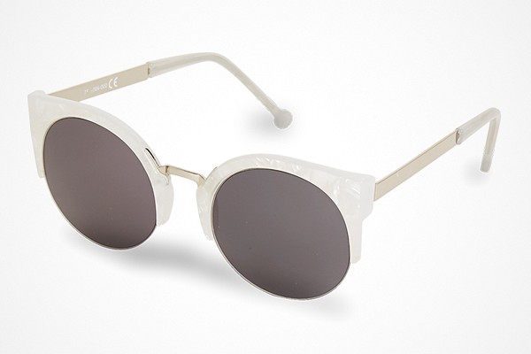 Vita solglasögon cat eyes