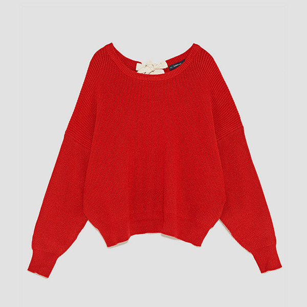 Zara röd tröja i oversizemodell med snörning i ryggen