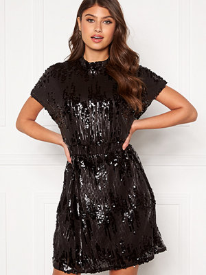 Vila Lucy L/S Dress Black - Klänningar online - Modegallerian