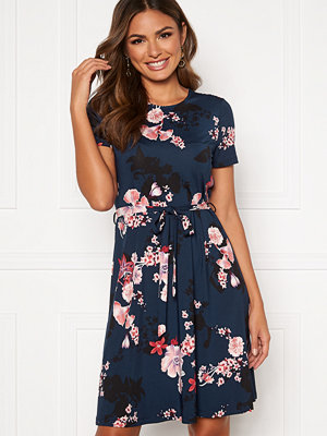 Happy Holly Tessan dress Klänningar online Modegallerian Happy Holly Tessan dress Klänningar online Modegallerian