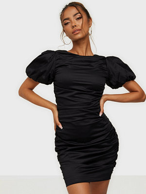 Nelly The Cutest Ruched Dress - Svart