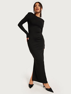 Nelly Flawless Long Dress - Svart