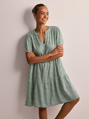 Only Onlzally Life S/S Thea Dress Noos P - Grön