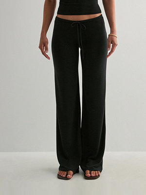 Nelly byxor My Chill Pants - Svart