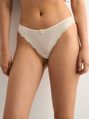 Nelly Simplicity Lace Brief - Vit
