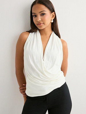 Toppar - Nelly Flowy Wrap Top - Vit
