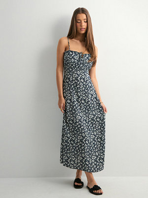 Only Onlnelly Life Alexa Midi Dress Noos - Blå