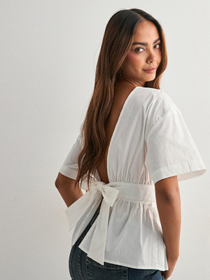 Nelly Tied Short Sleeve Top - Vit