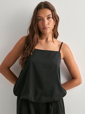 Pieces Pctora Strap Balloon Top Wvn D2D Pp - Svart