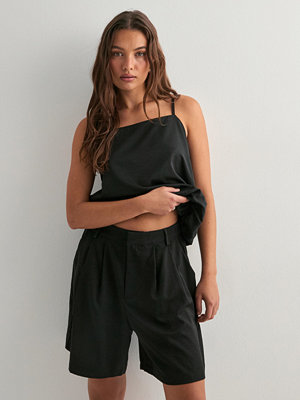 Pieces Pctora Mw Shorts Wvn D2D Pp - Svart