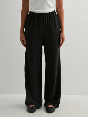 Pieces byxor Pctiffany Hw Wide Pants Wvn Noos Bc - Svart
