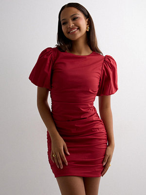 Nelly The Cutest Ruched Dress - Röd