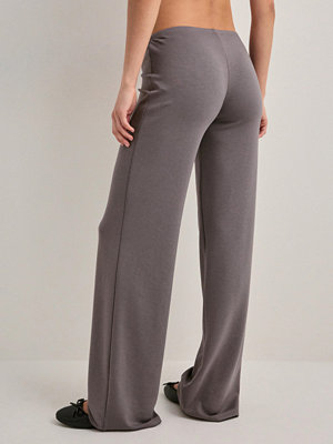 Nelly byxor Luxury Low Waist Pants - Brun