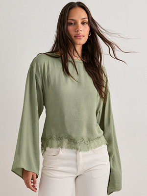 Nelly Sassy Lace Blouse - Grön