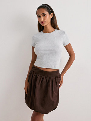 Vero Moda Vmesther Hw Short Balloon Skirt Wvn - Brun