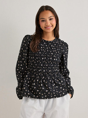 Pieces Pcbannie Ls Smock Top Wvn - Svart