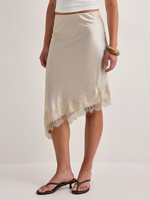 Only Onlfaraya Satin Lace Skirt Wvn - Beige