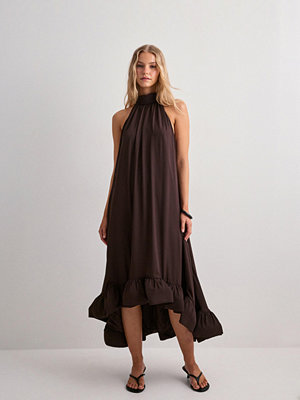 Malina Sabrina halterneck ruffled maxi dress - Brun