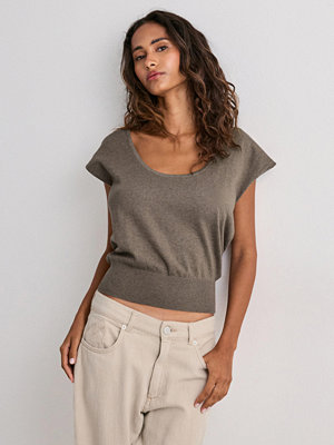 Nelly Deep Neck Knit Top - Brun