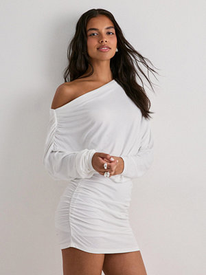 Nelly Slouchy Ruche Dress - Vit