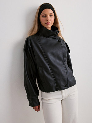 Nelly PU Bomber Jacket - Svart
