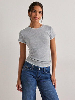 Nelly Double Look Tee - Grå