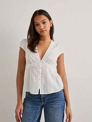 Nelly Striped Lace Detail Blouse - Vit