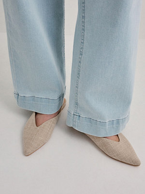 Nelly Deep V-Shape Flat - Beige