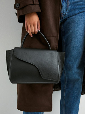 ATP Atelier Arezzo Grained Calf Bag - Svart