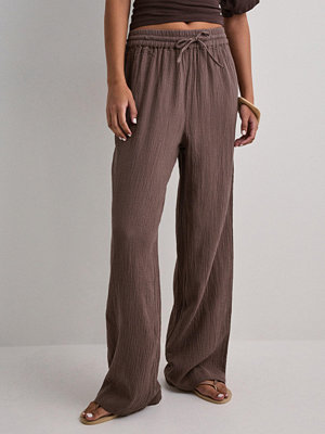 Pieces byxor Pcsastina Hw Wide Pants Wvn Bc - Brun