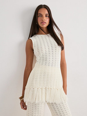 Malina Amal Knitted Fringe Top - Vit