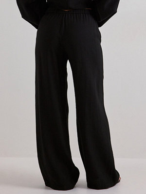 Nelly byxor Pull On Crinkled Pants - Svart