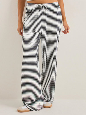 Only byxor Onlkiss Life Loose Pant Cc Jrs Noos - Blå